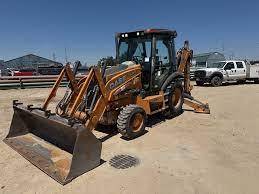 Retroexcavadora Case 770EX con potente rodamiento de motor robusto con bomba hidráulica eficiente Moog disponible para la venta - Product Image 5