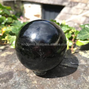Sphère de tourmaline noire naturelle polie en gros artisanat de pierre semi-précieuse pour la guérison à domicile amour décoratif Feng Shui - Product Image 2