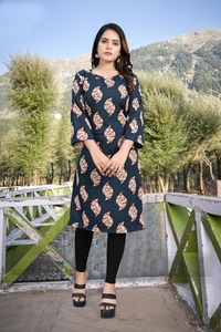 ชุดคุर्ตาผ้าเครปพิมพ์ลายดิจิทัลคุณภาพสูง พร้อมสวมใส่ ไม่ต้องรีด สำหรับเด็กผู้หญิง สวมใส่ได้ทุกวัน มีจำหน่ายในราคาขายส่ง - Product Image 3