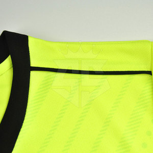 Nouveauté 2025, uniforme de football personnalisé, design différent, meilleur prix, uniforme de football pour les jeunes - Product Image 4