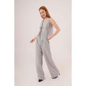 Conjunto Elegante de Dos Piezas para Mujer Lustrin en Gris, con Chaleco con Detalle de Lazo Frontal y Pantalones Anchos, 100% Poliéster, Estilo Casual - Product Image 1