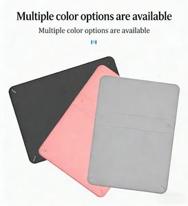 Support mural magnétique carré en silicone moderne et réutilisable pour tapis de propreté pour chiens et chats, aide à l'apprentissage de la propreté pour chiots, design élégant - Product Image 1