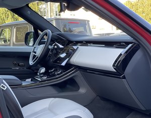 Range Rover Sport HSE Dynamic 3.0 Diesel 300PS AWD 2022-2024 Usado en Excelentes Condiciones, SUV de Lujo con Todas las Opciones para Exportación Mundial - Product Image 4