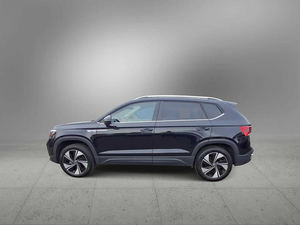 SUV Crossover T-AOS DRIVETRAIN SE 4MOTION AWD 2024 d'occasion en excellent état, transmission intégrale, kilométrage 30 256 miles, prêt à être expédié - Product Image 3