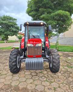 Tractor de Ruedas Massey Ferguson 4292 Xtra Rojo 4WD en Buenas Condiciones, Transmisión por Engranajes, Alta Productividad, Equipo Agrícola a Precio Accesible - Product Image 5