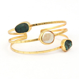 Bracelet à triple bande fait à la main de style bohème Labradorite en plaqué or avec pierres précieuses texturées Bracelet cadeau avec diamant en argent - Product Image 3