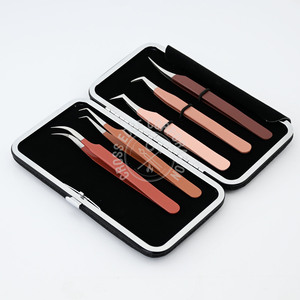 Pince à épiler de haute qualité à pointe en fibre pour extensions de cils, pince à volume légère pour isolation des cils individuels - Product Image 1