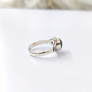 Anillo de Compromiso de Plata de Ley con Granate Ovalado, el Mejor Regalo para Ella, Aniversarios de Boda, Engaste de Bisel - Product Image 3