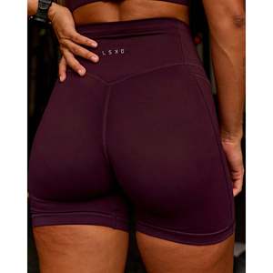 Shorts de Mujer Fusion V-Contour Ultra High-Rise con 4 Bolsillos - Color Cereza - Product Image 1