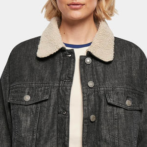 Chaqueta de mezclilla OEM para mujer Schwarz personalizada de gran tamaño con cierre de botón con forro Sherpa diseñada para mujer para la comodidad de todas las estaciones - Product Image 5