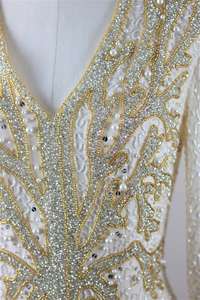 Robe de soirée élégante en mousseline de soie brodée de perles et de paillettes, coupe trapèze, travail manuel, col, manches trois quarts, longue, formelle, pour soirée, bal - Product Image 2