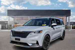 2024 para Carnival SX Prestige FWD, Volante a la Izquierda, Asientos de Cuero, Cámara Trasera, Seminuevo - Excelente Estado - Product Image 2