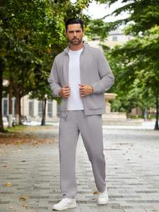 ชุดวอร์มผ้าเฟรนช์เทอร์รี่ 300GSM แบบกำหนดเองสำหรับผู้ชาย ชุดสองชิ้น เสื้อฮู้ดดี้และกางเกงจ็อกเกอร์ สีเบอร์กันดีล้วน ปักโลโก้ ทรงพรีเมียม - Product Image 2