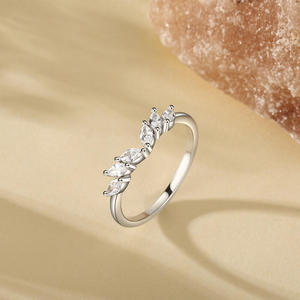 Bague Hiphop pour Homme en Moissanite Marquise, Acier Inoxydable 316L, Pierre Taillée - Product Image 4