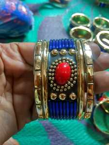 Brazaletes de Latón Hechos a Mano, Estilo Vintage, Grabados, con Imitación de Perla y Ámbar, Joyería de Moda para Bodas - Product Image 2