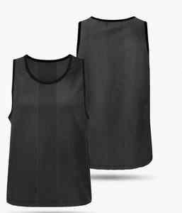 เสื้อกล้ามฟุตบอลผู้ชายแบบสั่งทำพิเศษ ระบายอากาศได้ดี ผ้ายืดกระชับรูป ป้องกันได้รอบด้าน มีไซส์ใหญ่พิเศษ - Product Image 5