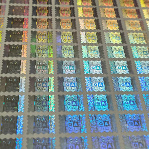 Etiqueta de Seguridad Holográfica Ovalada Plateada Personalizable con Características de Película PET Impermeable, Anti-Falsificación y Evidente Manipulación - Product Image 1