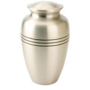 Urnas de cremación de latón duraderas con acabados pulidos y diseños elegantes para un memorial respetuoso y duradero - Product Image 2
