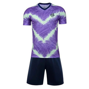Ropa deportiva Uniforme de fútbol Diseño popular Ropa deportiva Uniforme de fútbol ligero Hecho en Pakistán - Product Image 1
