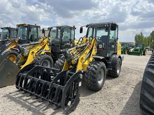 2022 Kubota WL60 con cilindro hidráulico Eaton 4x4 Ruedas motrices Cargador frontal-Componente de núcleo de bomba 1 año de garantía Facilita el trabajo - Product Image 4