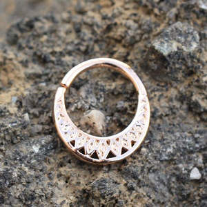 Anillo de Septum Tribal Chapado en Oro Rosa, Diseñado para la Elegancia Real, Joyería Corporal Anillada, Material Principal Aleación - Product Image 1