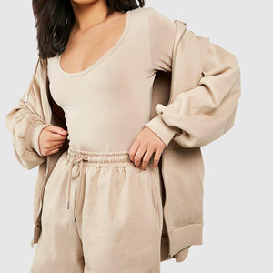 Ropa de mujer de otoño con logotipo personalizado, conjunto de pantalones de 3 piezas para correr, chándal, conjunto de chándal para mujer, traje para correr, Sudadera con capucha de lana - Product Image 5