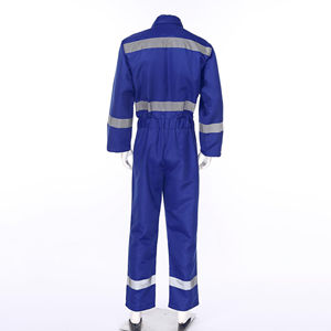 ชุดคลุมป้องกันสำหรับผู้ชายขายส่ง แบบกำหนดเอง สะท้อนแสง ระบายอากาศ กันน้ำ โพลีเอสเตอร์ สำหรับห้องปลอดเชื้อ ป้องกันไฟฟ้าสถิต ป้องกันการบาดระดับ C - Product Image 3