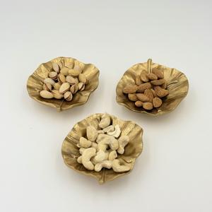 Bol de service en métal fait main pour fruits secs, décoration de table, fournisseur de bols en forme de feuille, design unique en métal fait main - Product Image 3