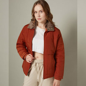 Chaqueta de mujer con logotipo personalizado para exteriores, abrigo cálido con burbujas para mujer, chaqueta acolchada a la moda para mujer - Product Image 3