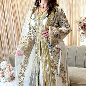 ZARDOZI-EMBROIDERY éblouissante sur blanc Caftan Trail robe avec perles de verre cristal ornées, pierre, DABKA travail pour les mariages = 2024 - Product Image 1