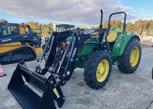 Tractor Utilitario John Deere 5075E 2021, 75HP, Motor Massey, Automático, con Larga Vida Útil, Opciones 4x4 y 2x4 - Product Image 3