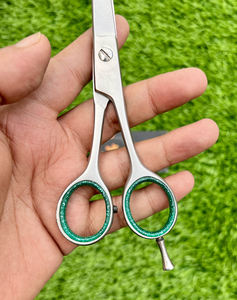 Tijeras de peluquero recién llegadas del mejor proveedor, cantidad a granel, hoja de acero inoxidable de calidad alemana con punta afilada, precios razonables - Product Image 2