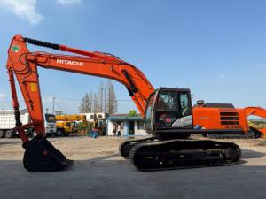 Excavadora Hitachi usada de alta calidad Excelente rendimiento Menos tiempo componentes de núcleo usados incluyen engranaje de Motor para la venta - Product Image 6