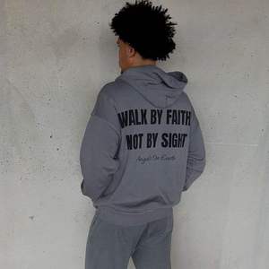Sweat-shirt élégant en coton pour sororité grecque, confortable, avec broderie d'art afro, pour un usage décontracté et comme cadeau - Product Image 3