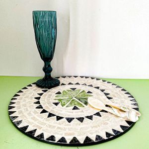 Plateau de service en bois vietnamien de luxe avec belle conception d'incrustation de vadrouille Vaisselle tendance pour restaurant et table basse - Product Image 6