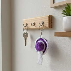 Porte-clés rond en crochet fait main avec pompon – Accessoire élégant pour cheveux et chaînes à pompons - Product Image 5