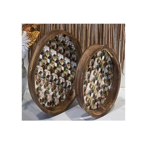 Plateau à collations forme ronde en bois et nacre plateau de service au chocolat à des prix raisonnables - Product Image 5