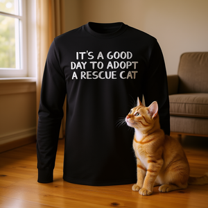 Camiseta de Manga Larga con Estampado de Gato Rescatablizado, Producto Promocional para Mascotas, Ideal para el Día del Adopción - Product Image 3