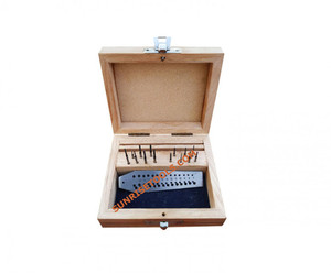 Screw <b>Plate</b> With 14 Taps Holes Size 0.70mm to 2mm in Wooden Box - Product Image 1