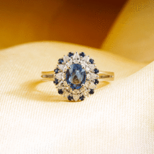 Bague classique pour femme en or massif 14 carats avec saphir en grappe, diamant taille brillant en forme de poire, motif floral, sertissage à griffes en or poli - Product Image 4