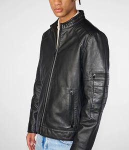 Veste en cuir noire classique pour hommes, vêtements d'extérieur à la mode personnalisés, vêtements décontractés du fournisseur pour les acheteurs en gros - Product Image 2