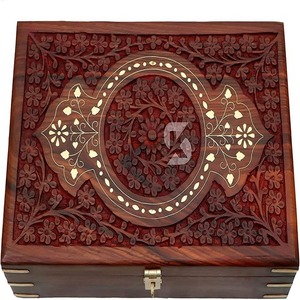 Organizador de joyas de madera Premium hecho a mano de 12 pulgadas Sheesham/Rose Wood con almacenamiento de joyas talladas en latón - Product Image 1