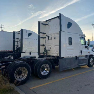 รถหัวลากดีเซลสมรรถนะสูง 6x4 แบบมีห้องนอน สำหรับการขนส่งทางไกล - Product Image 1