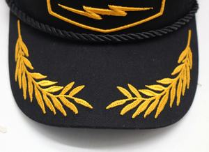 หมวกแก๊ปเบสบอลแบบสแนปแบ็คสั่งทำราคาถูกจากซัพพลายเออร์ปากีสถาน หมวกแก๊ปสแนปแบ็คสีดำคุณภาพดี หมวกแก๊ปเบสบอลแบบทรัคเกอร์ หมวกกีฬาขายส่ง - Product Image 6