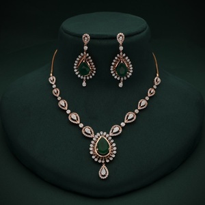 Conjunto de Joyería Fina con Diamantes de Laboratorio Certificados de 14 Quilates, con Aretes y Cadena en Oro Rosa, Diseño de Racimo, para Bodas y Fiestas - Product Image 1