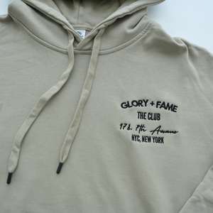 Sudaderas con capucha de otoño bordadas con estampado personalizado Premium, sudaderas de gran tamaño Unisex de algodón pesado, ropa cálida y cómoda - Product Image 4