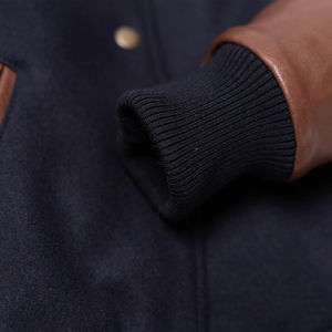 Unisex Maximize Wear Baseball Letterman Varsity Jacket Impresión personalizada de alta calidad Bordado Stand Collar Patrón de invierno - Product Image 4