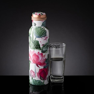 Tradebyd Bouteille d'eau durable et écologique en cuivre ayurvédique large compagnon de boisson en plastique pour un mode de vie sain - Product Image 3