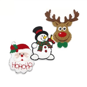 Parches de chenilla de alegría personalizados de alta calidad bordado de chenilla de Papá Noel parche de Navidad lentejuelas brillo hierro en arco autoadhesivo - Product Image 6