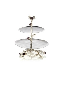 แท่นวางเค้กโลหะน้ำหนักเบาทนทานต่อการกัดกร่อนสำเร็จรูปสำหรับงานแต่งงานกลางแจ้งและงานริมชายหาด - Product Image 1